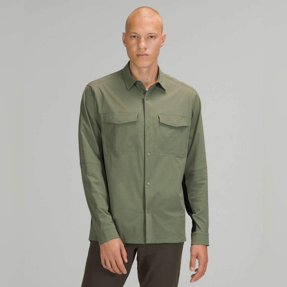 Lululemon Double Pocket Long Sleeve Overshirt
Green Twill